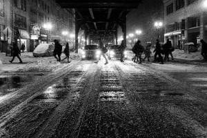 Naktis mieste žiemą